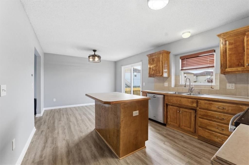 1203 Silver Maple Drive — photo 8