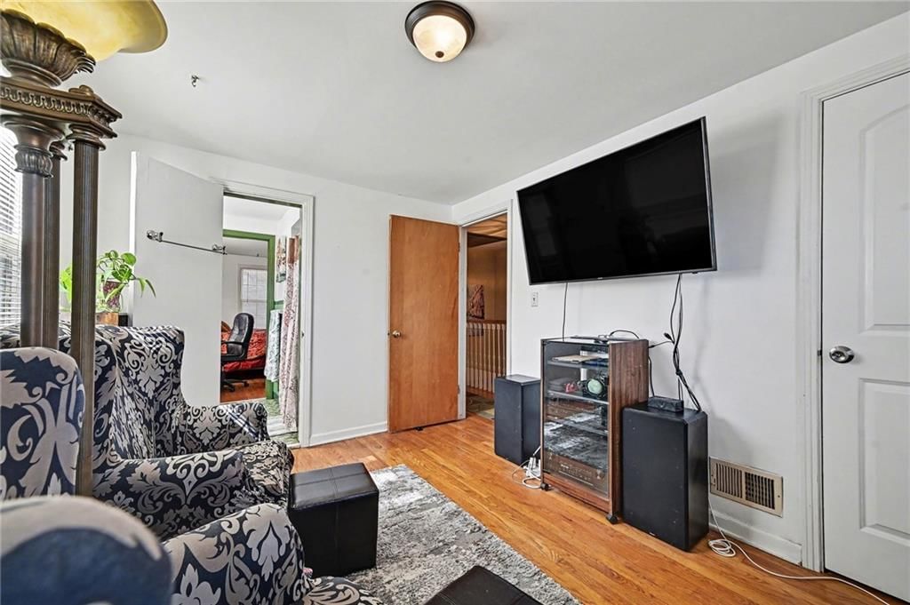 7903 Holmes Road — photo 19