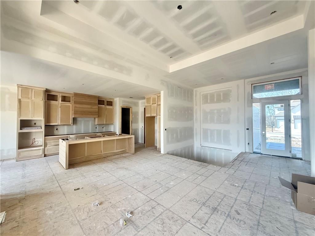 7645 N Booth Avenue — photo 2