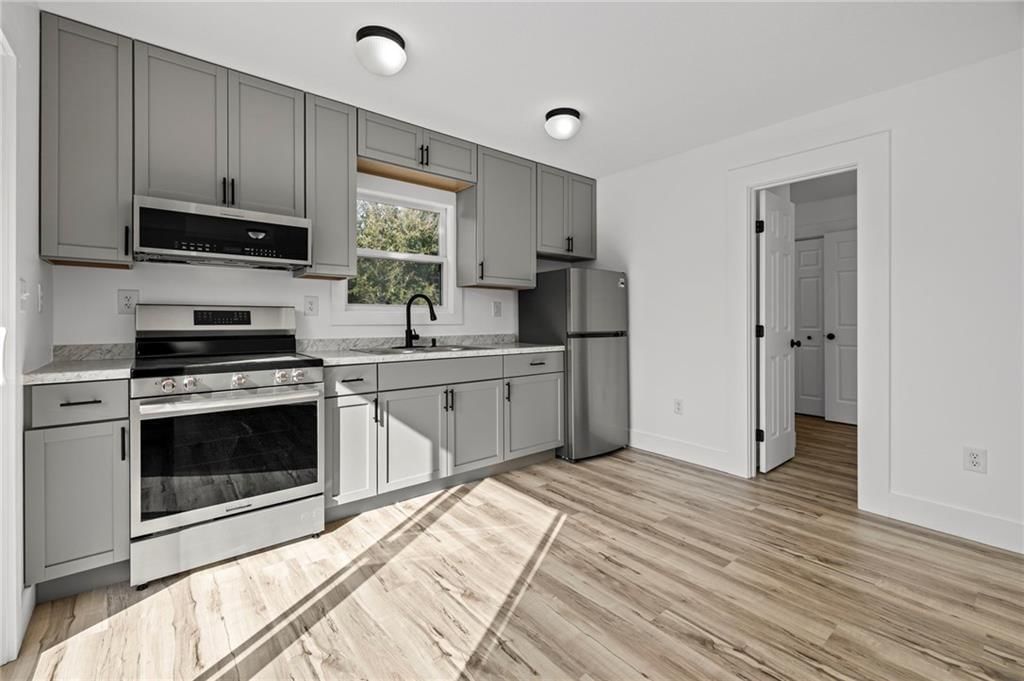 61 Maple Drive — photo 6