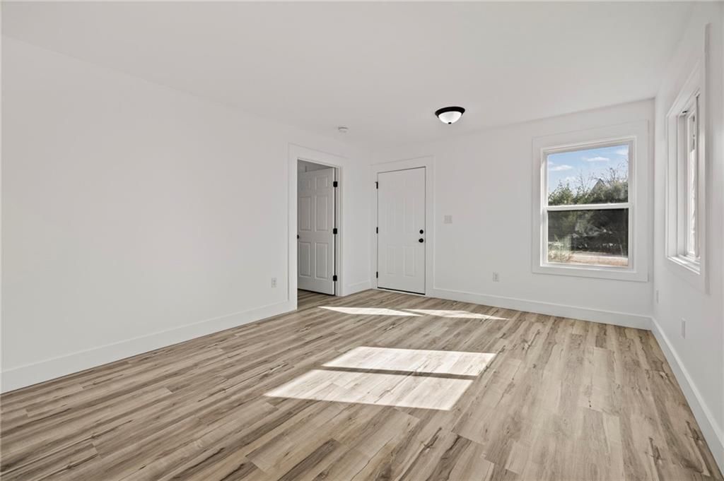 61 Maple Drive — photo 7