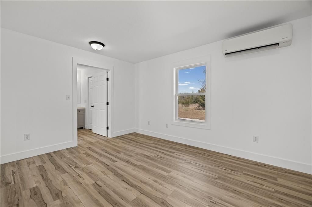 61 Maple Drive — photo 10