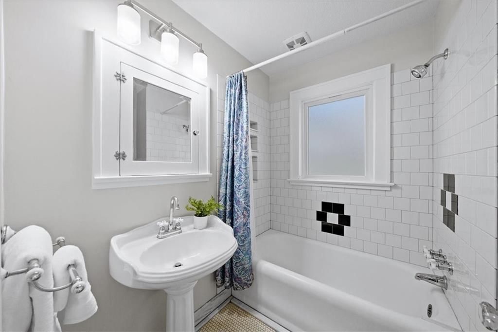 331 E Dartmouth Road — photo 16