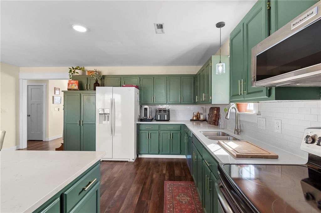 1113 Foxridge Drive — photo 9