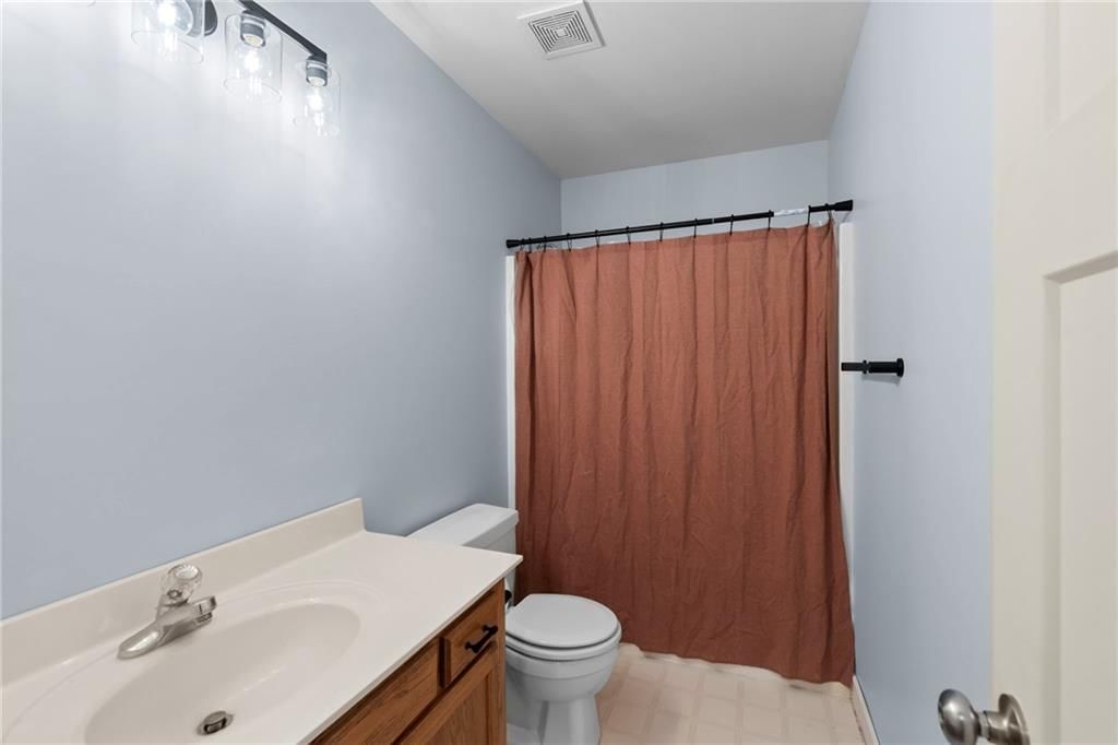 1113 Foxridge Drive — photo 17