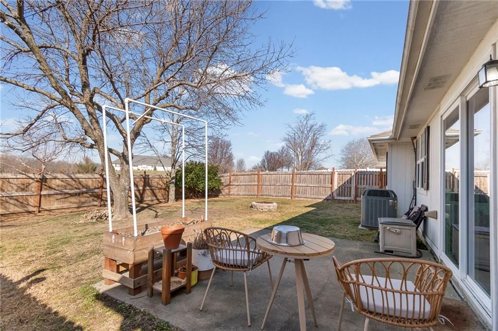 1113 Foxridge Drive — photo 22