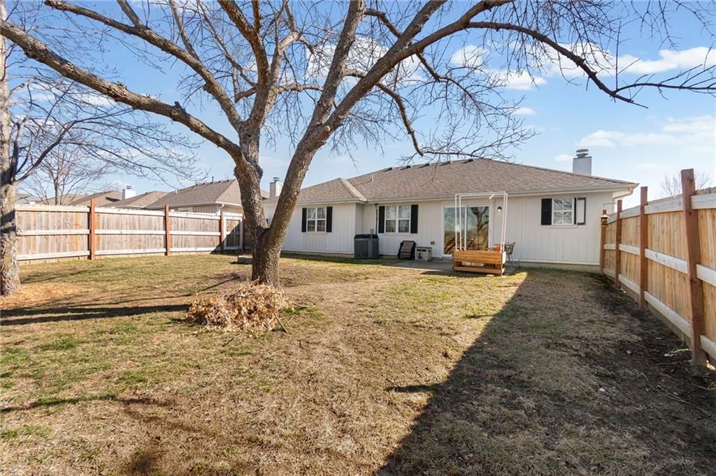 1113 Foxridge Drive — photo 25