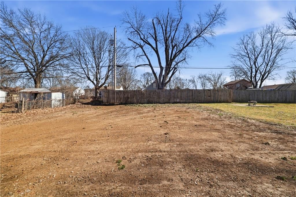 309 N Cedar Avenue — photo 3