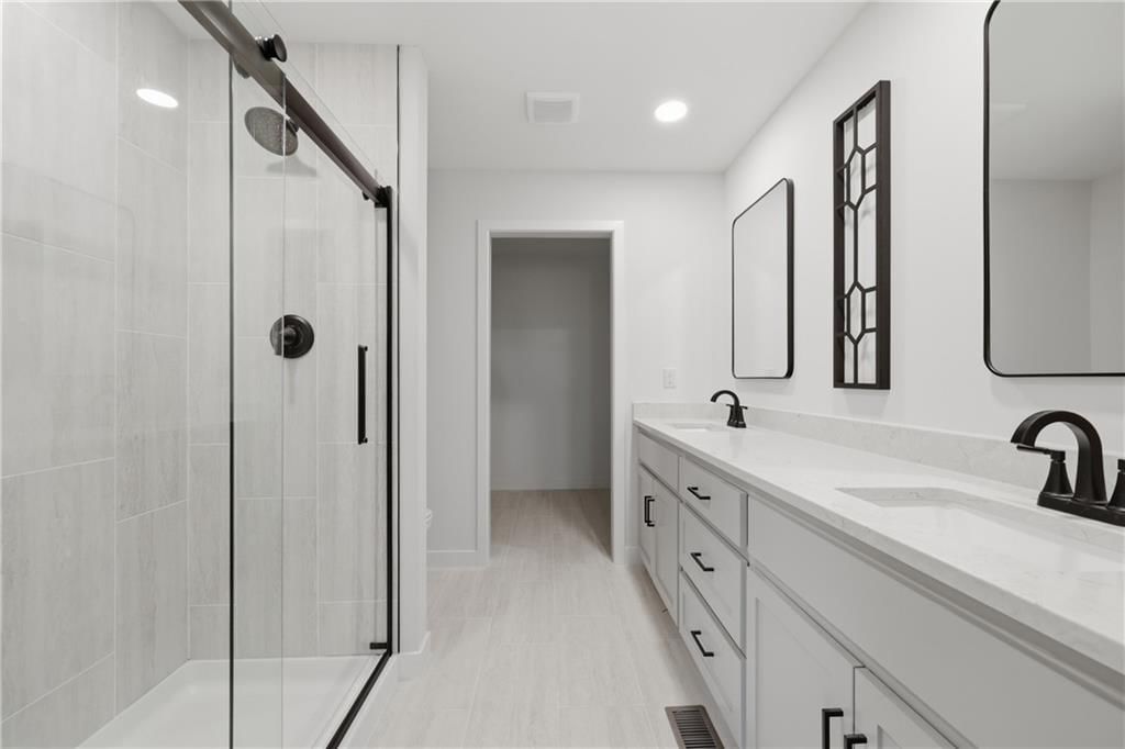 309 N Cedar Avenue — photo 14