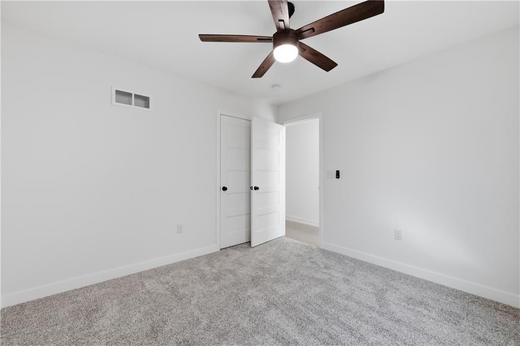 309 N Cedar Avenue — photo 17