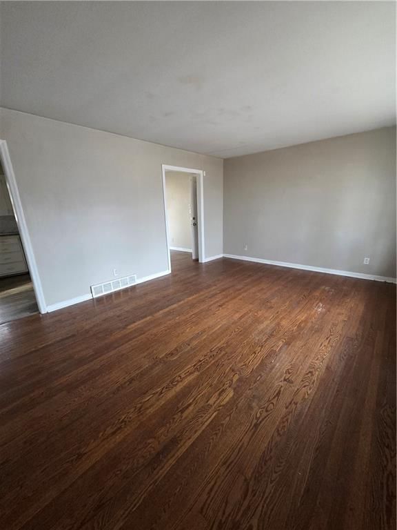 8219 E 85th Street — photo 9