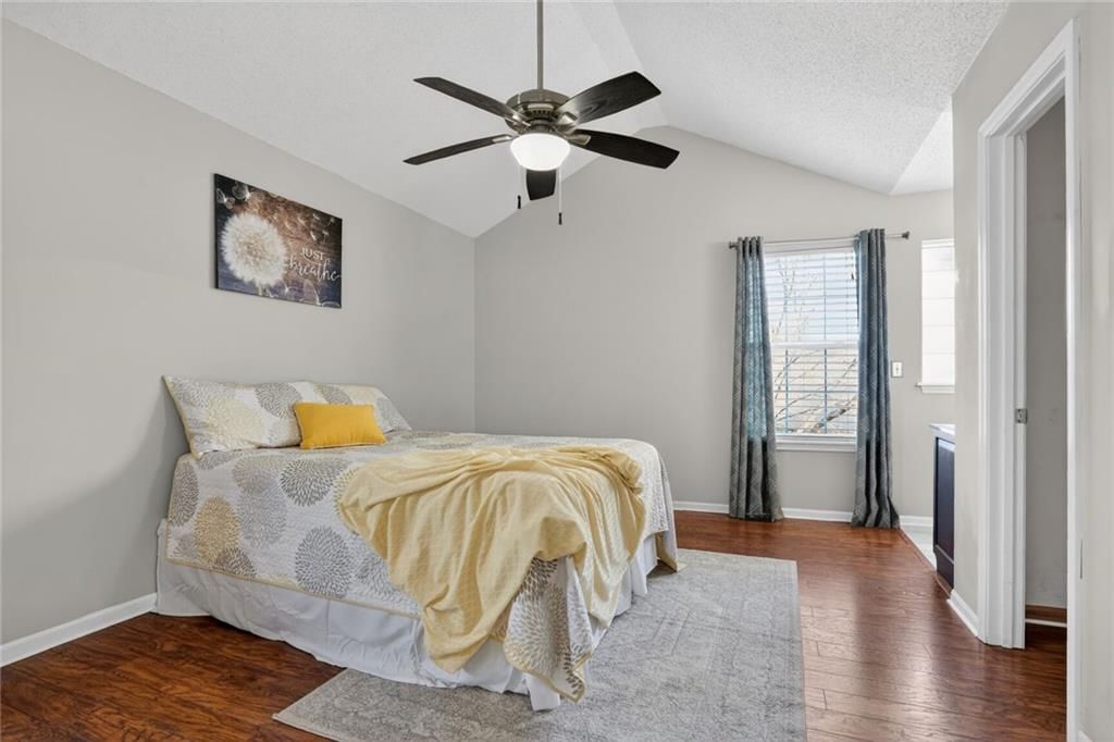 808 Golden Court — photo 12
