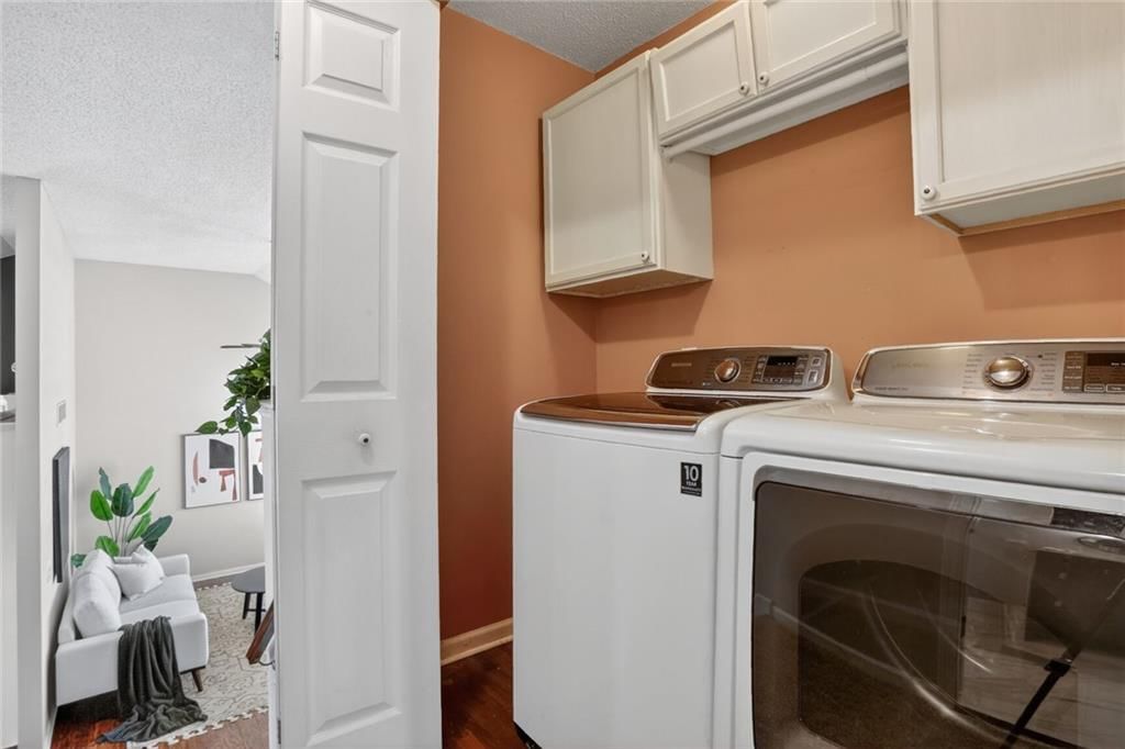 808 Golden Court — photo 17