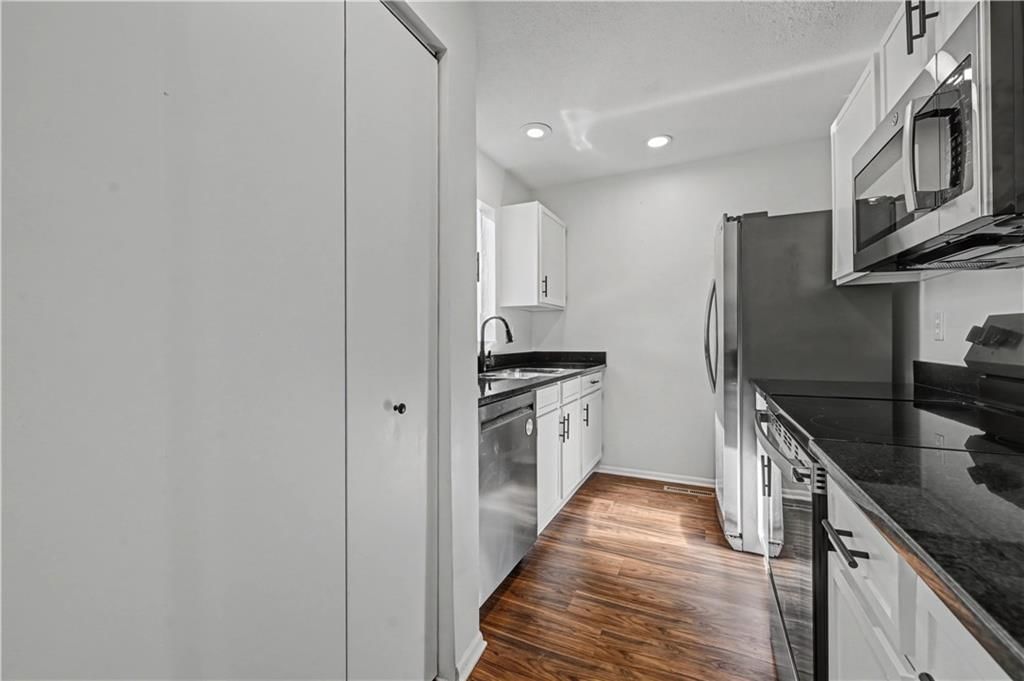 10952 Bradshaw Street — photo 14