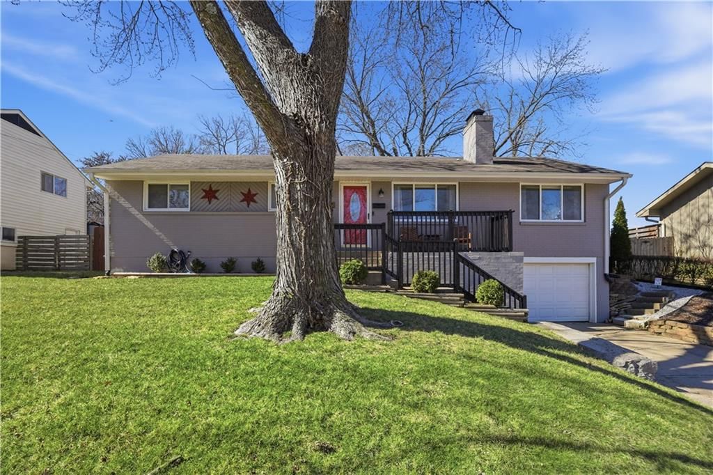 5312 N Jackson Avenue — photo 2