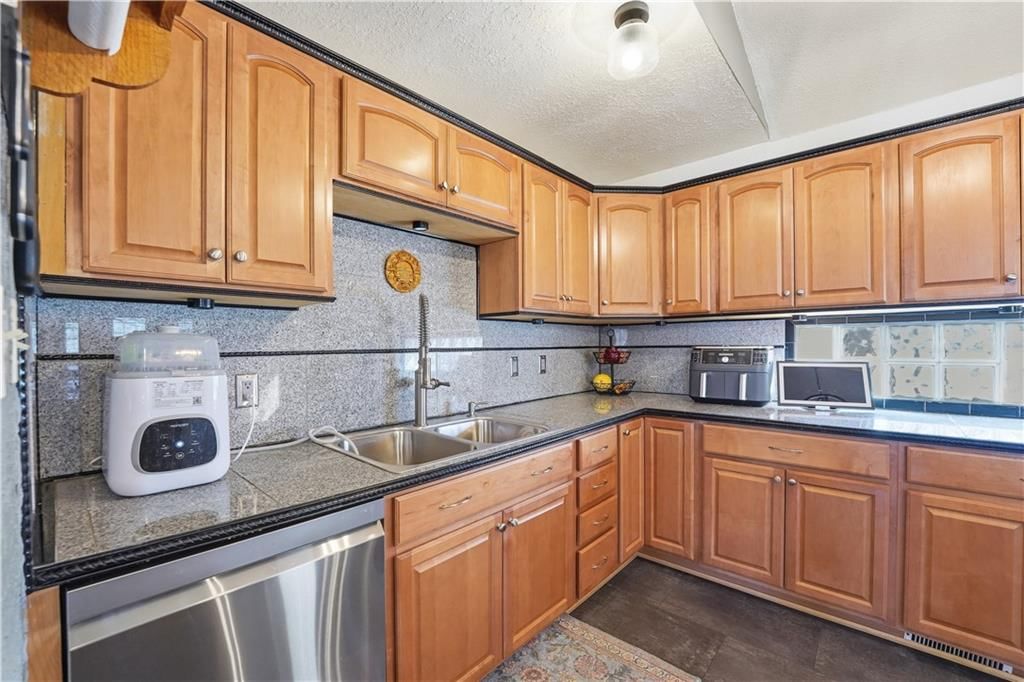 5312 N Jackson Avenue — photo 15