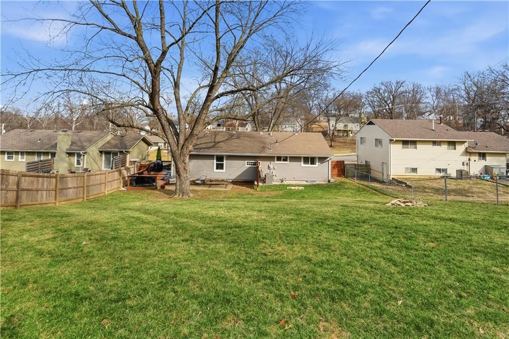 5312 N Jackson Avenue — photo 39