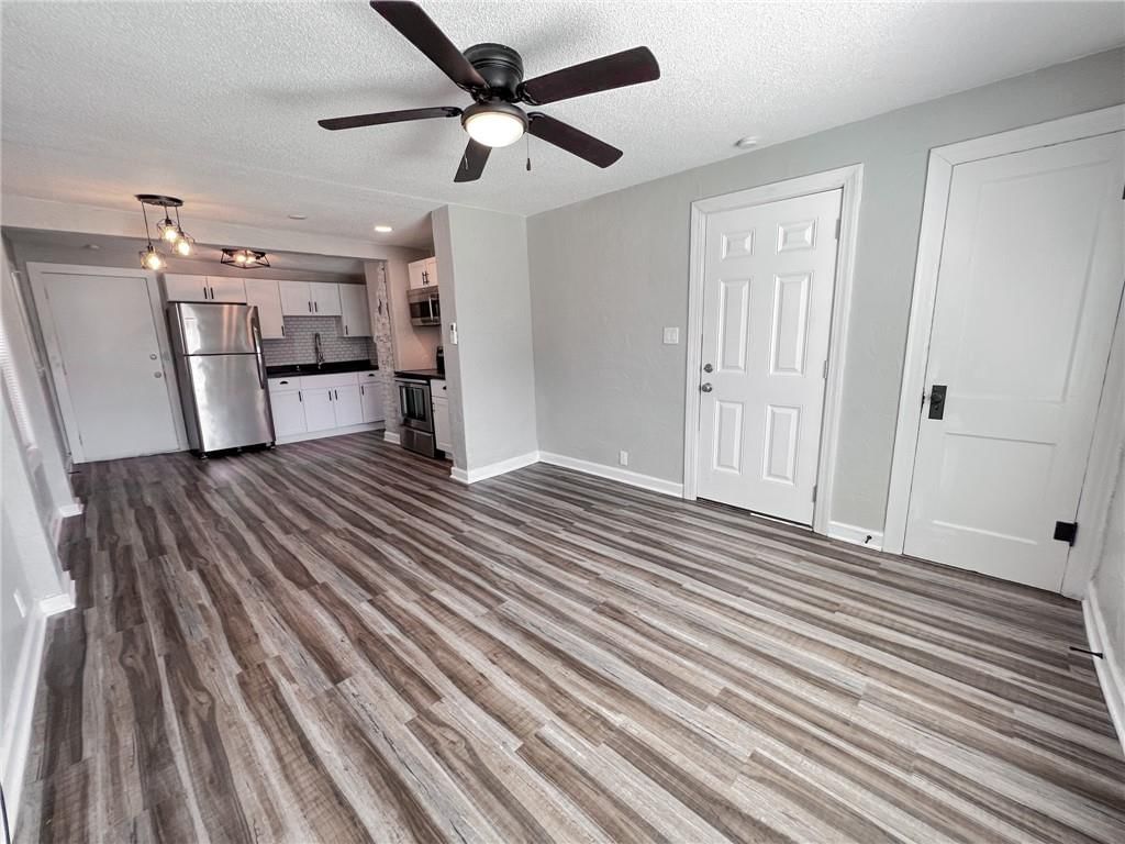 844 Washington Boulevard — photo 21