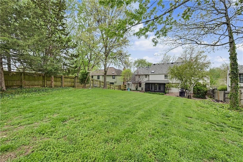 6609 N London Drive — photo 43