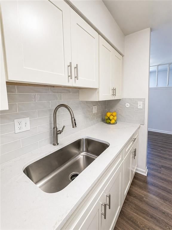 6224 Robinson Street — photo 11