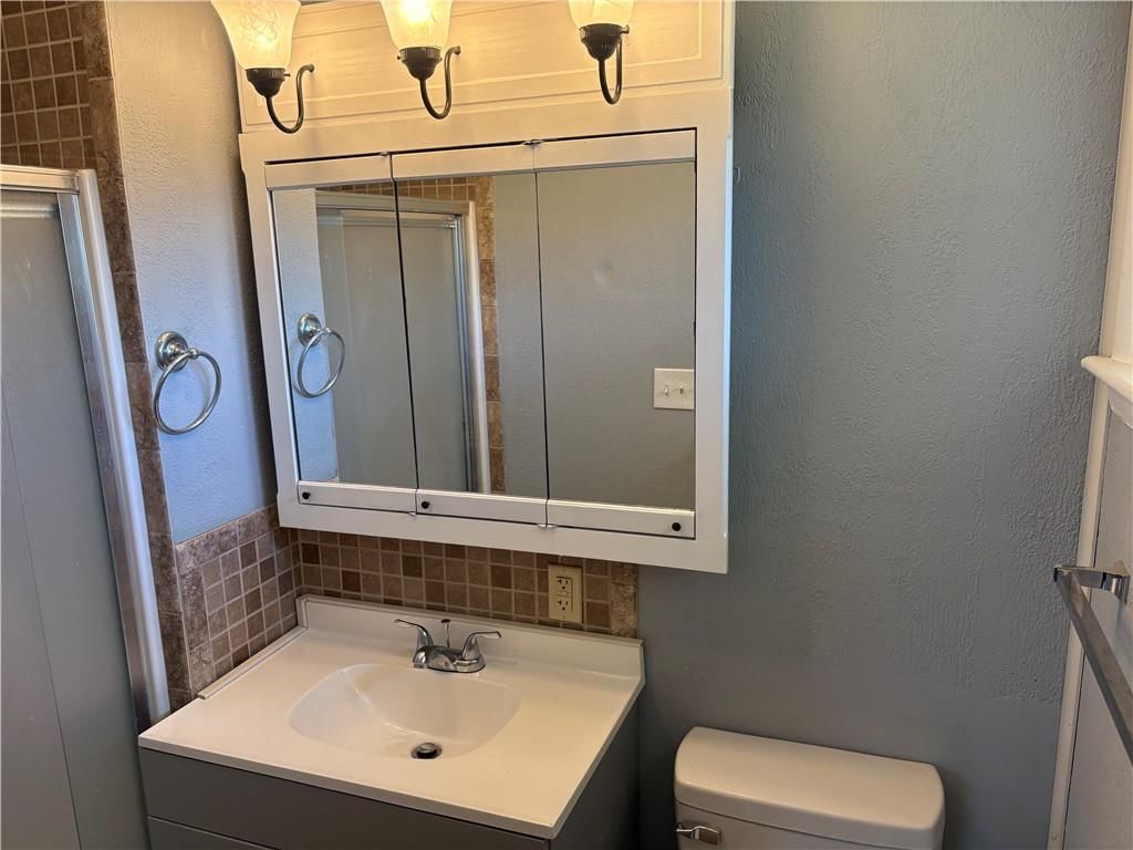 407 Morningside Terrace — photo 7