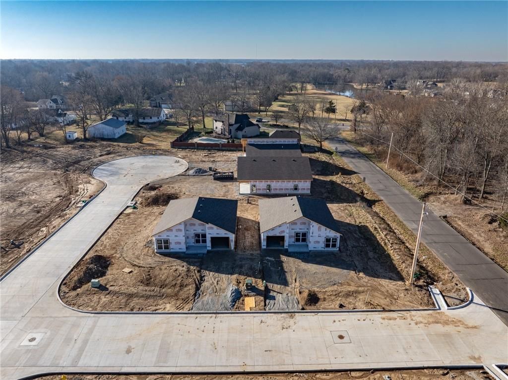 1505 Ashton Way — photo 10