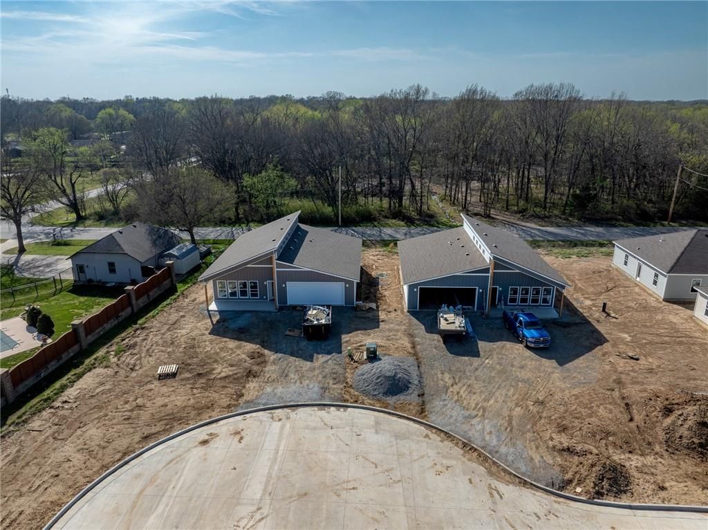 1505 Ashton Way — photo 14