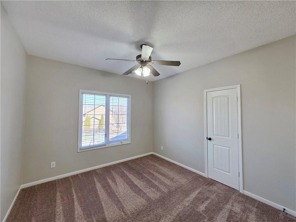 16885 W 161st Terrace — photo 20