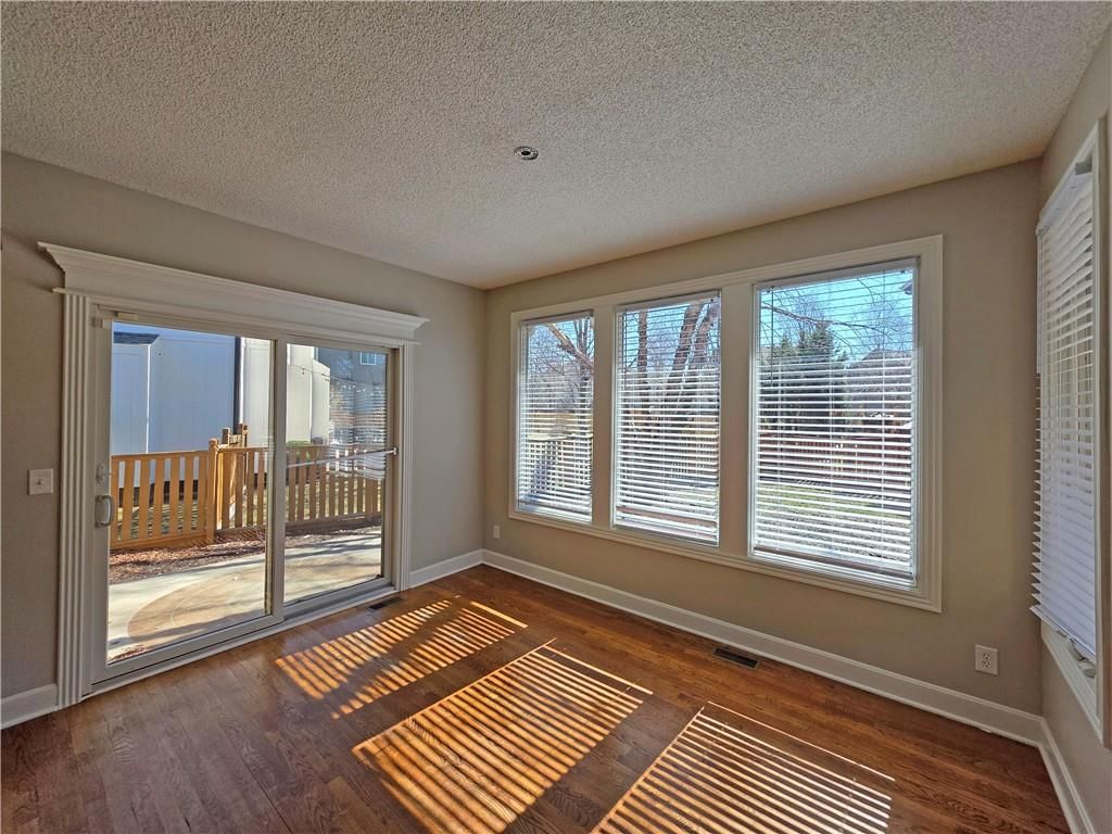 16885 W 161st Terrace — photo 35