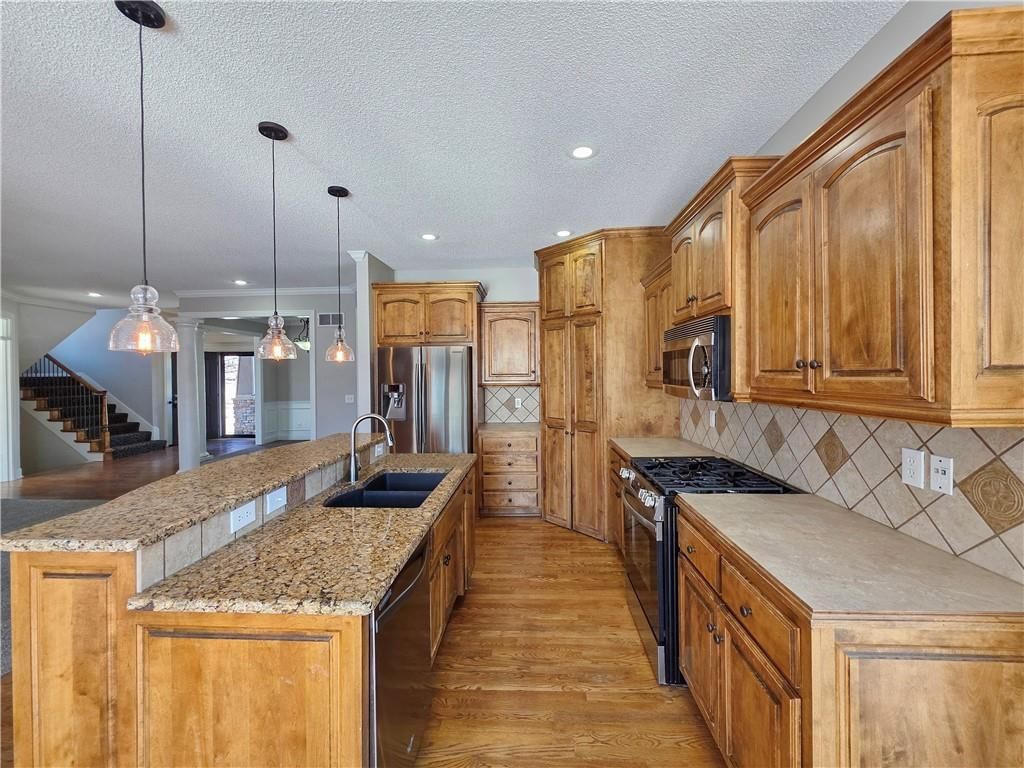 16885 W 161st Terrace — photo 37