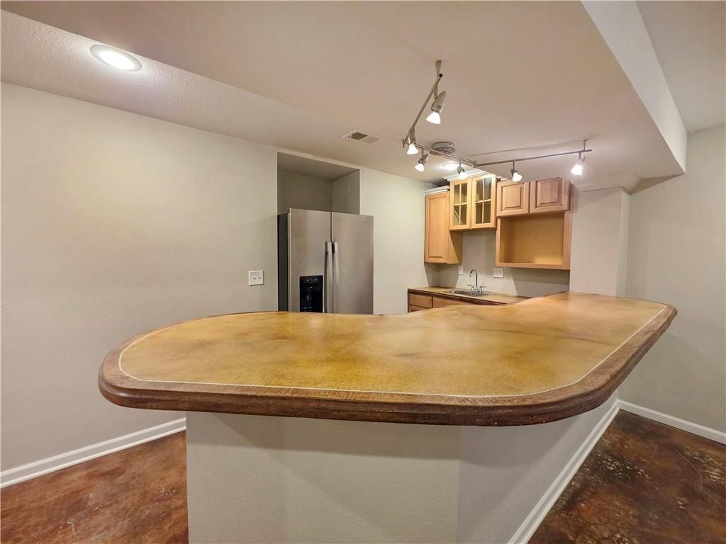 16885 W 161st Terrace — photo 54