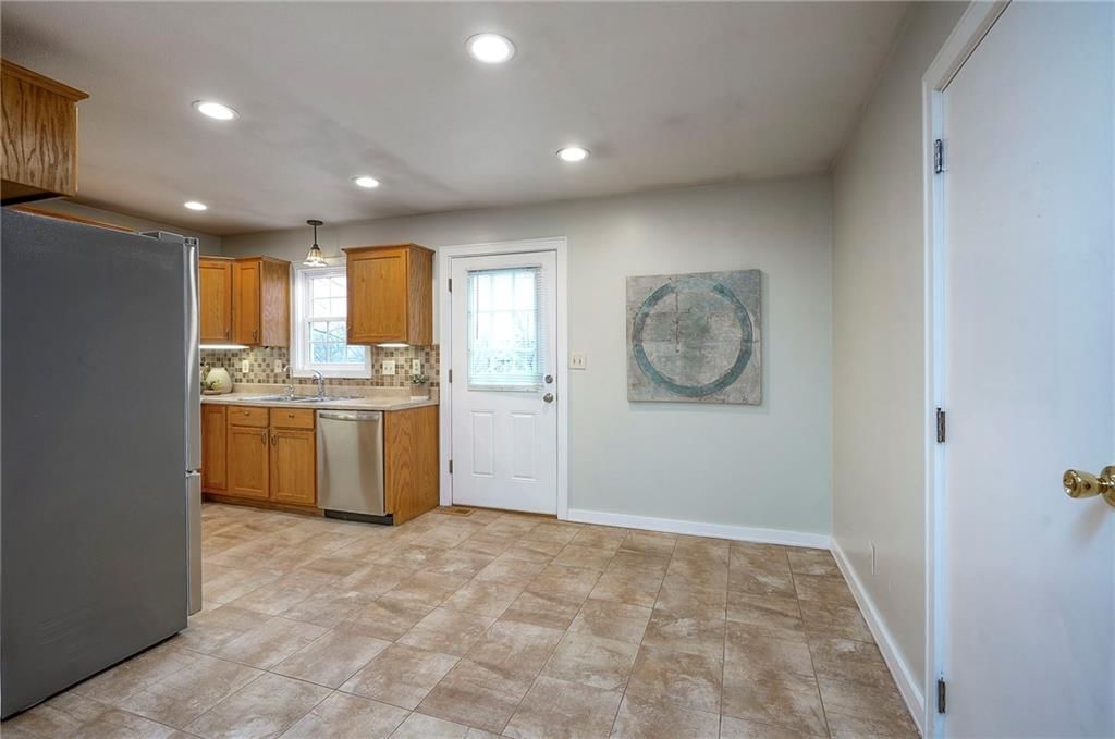 8539 Barnett Avenue — photo 8