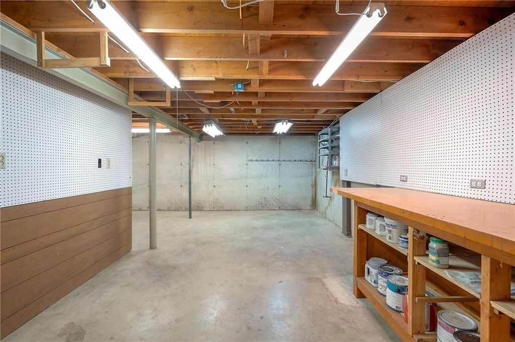 8539 Barnett Avenue — photo 19