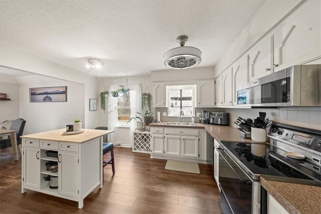 9105 England Street — photo 9