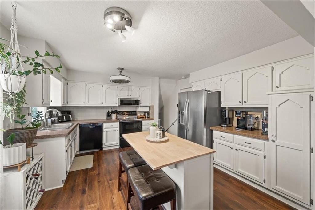 9105 England Street — photo 12