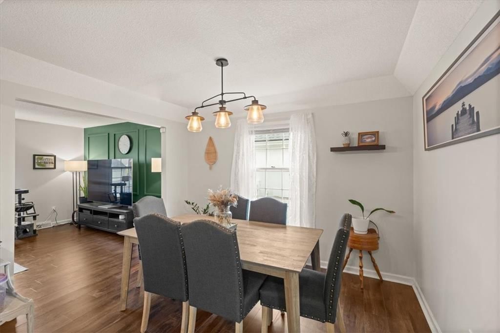 9105 England Street — photo 13