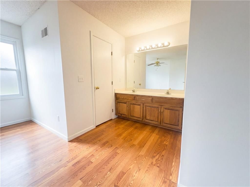 14110 Lora Street — photo 14