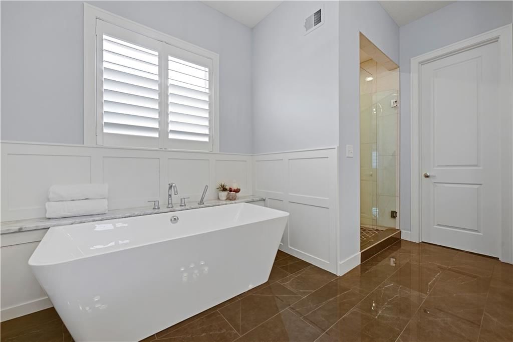 10715 W 142nd Terrace — photo 23
