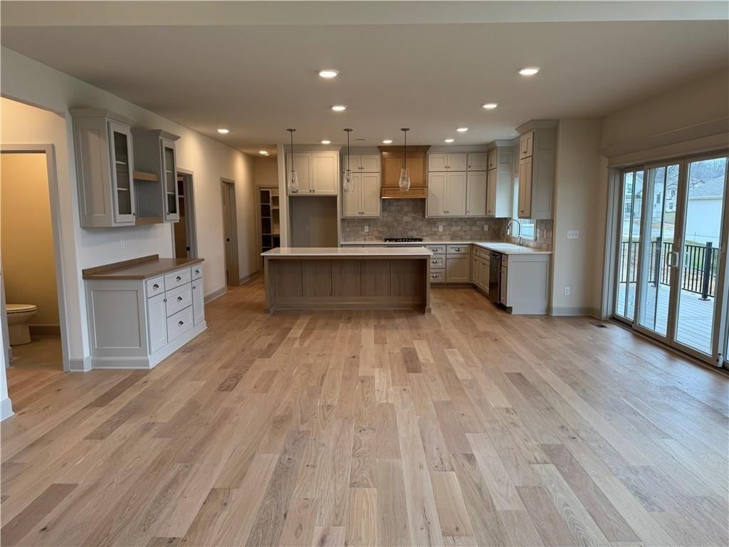 5812 NW Black Oak Court — photo 17