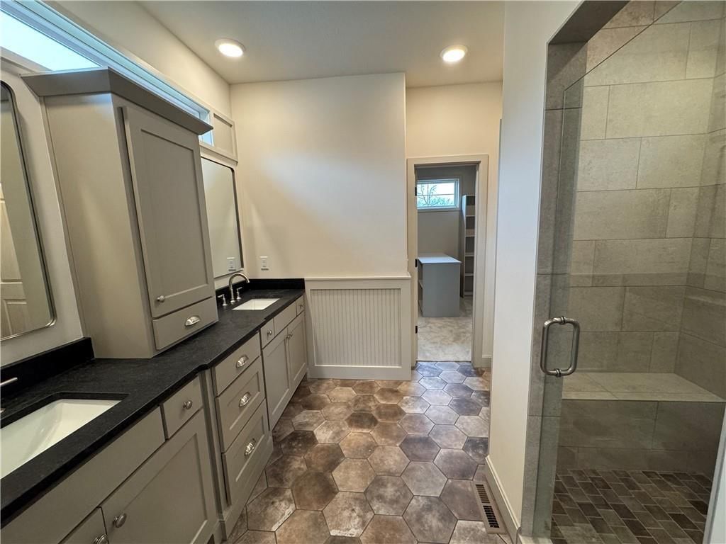 5812 NW Black Oak Court — photo 19