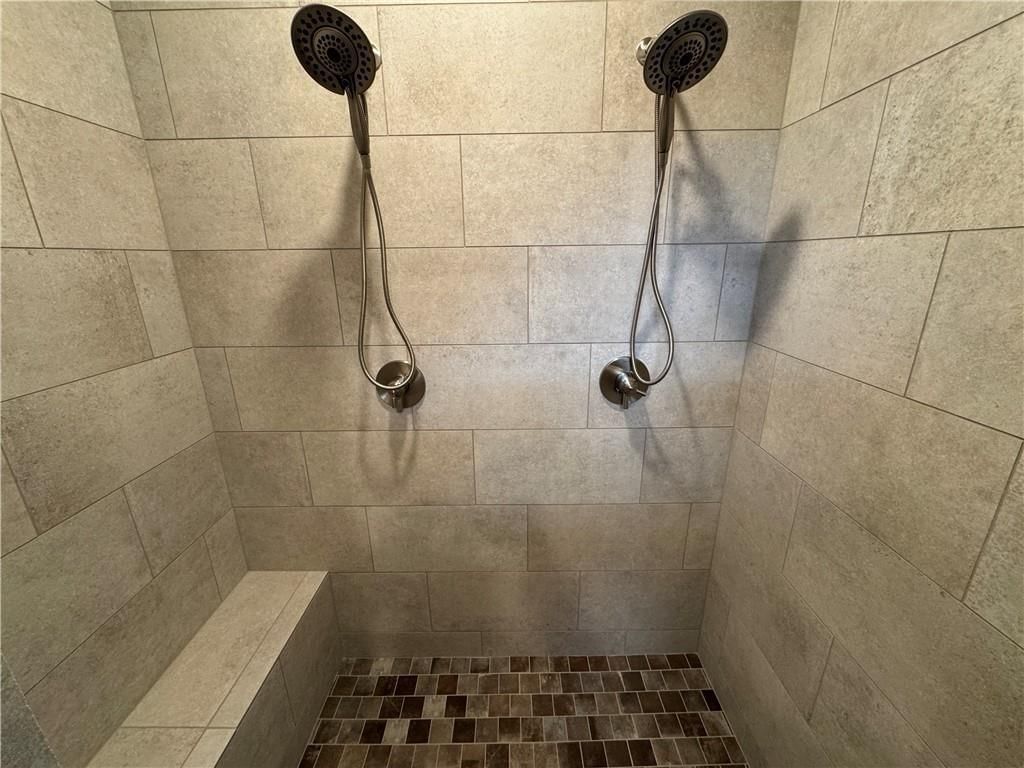 5812 NW Black Oak Court — photo 20