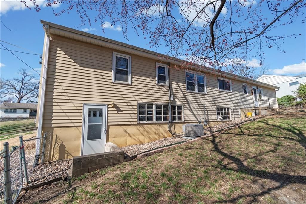 3929 NE Indianola Drive — photo 27