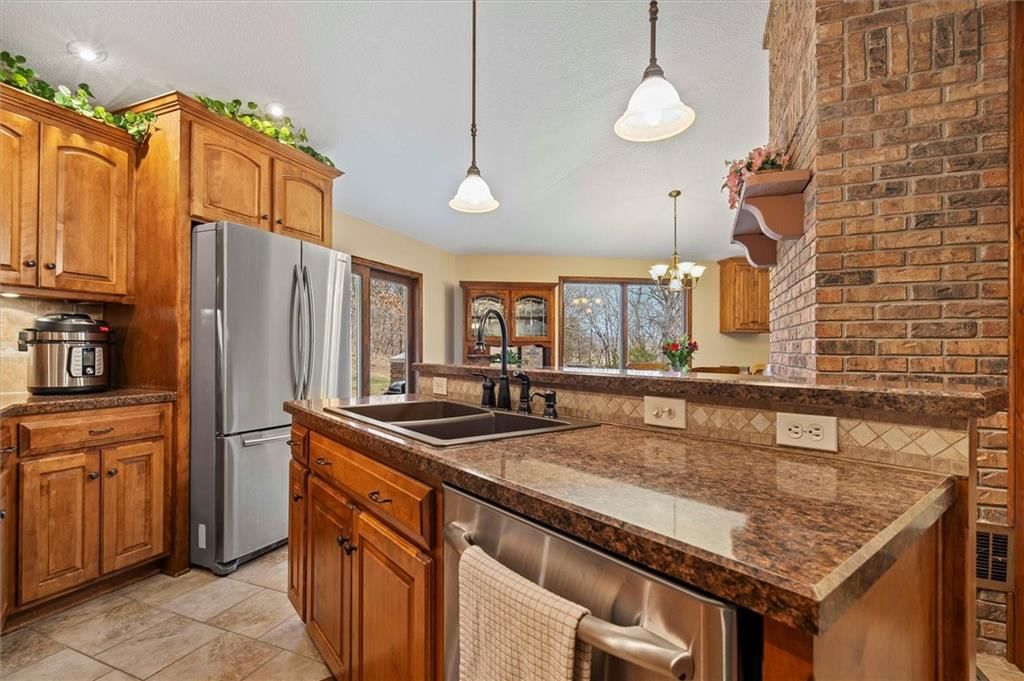 25293 Dehoff Drive — photo 11