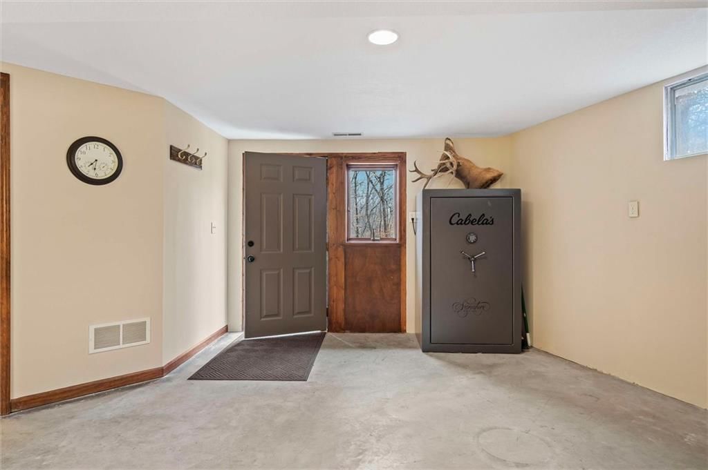 25293 Dehoff Drive — photo 33