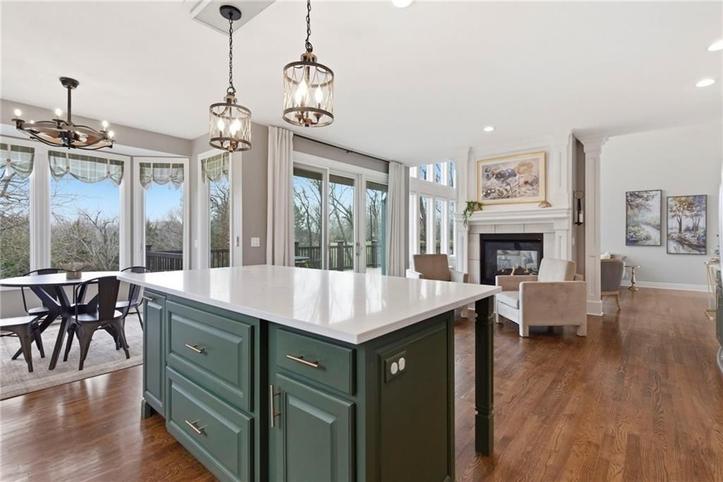 4138 Independence Boulevard — photo 3