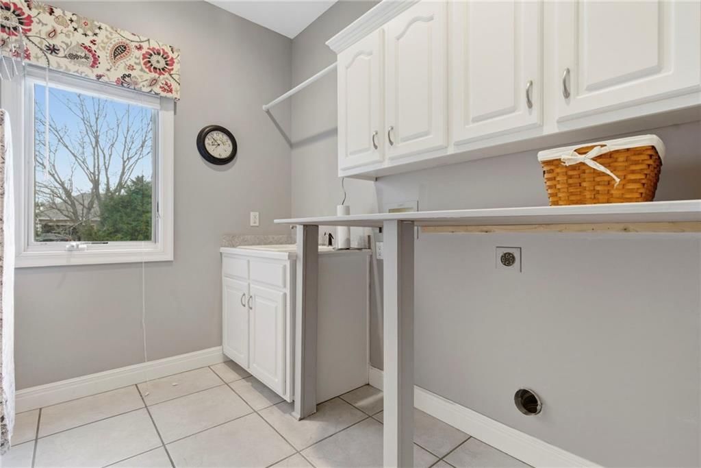 4138 Independence Boulevard — photo 14