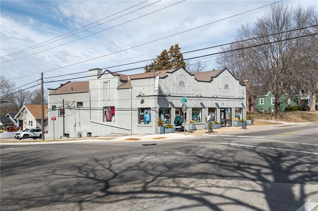 2702 Ashland Avenue — photo 3