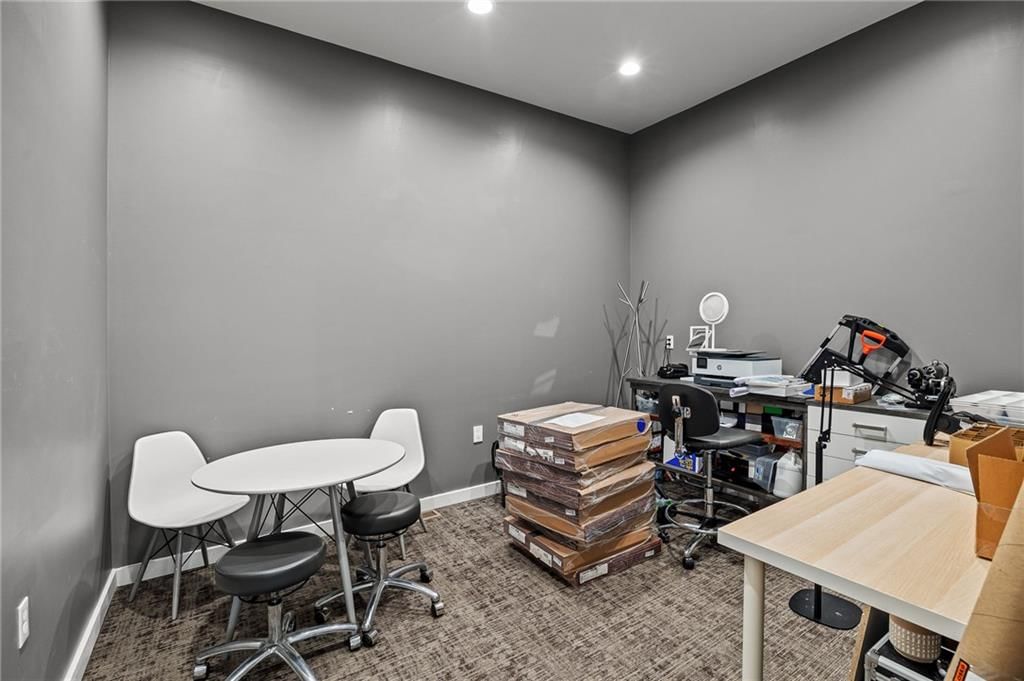 2702 Ashland Avenue — photo 15