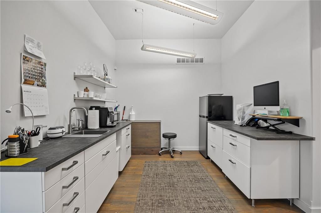 2702 Ashland Avenue — photo 16