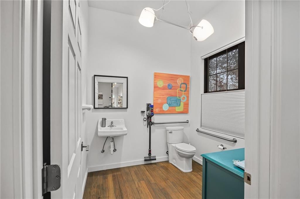 2702 Ashland Avenue — photo 18